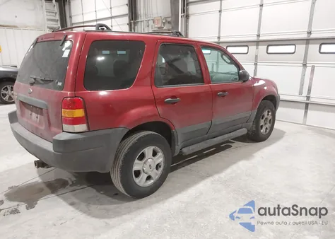 2004 Ford Escape Xlt z USA, uszkodzony, nr VIN 1FMYU03154KA37918
